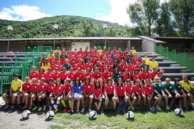 En marxa la 3a edició del Campus de Futbol Femení