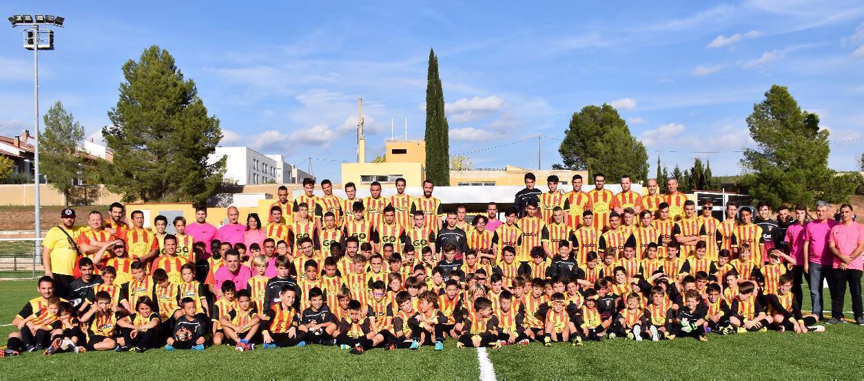 El CF Callús presenta els seus equips a l’afició