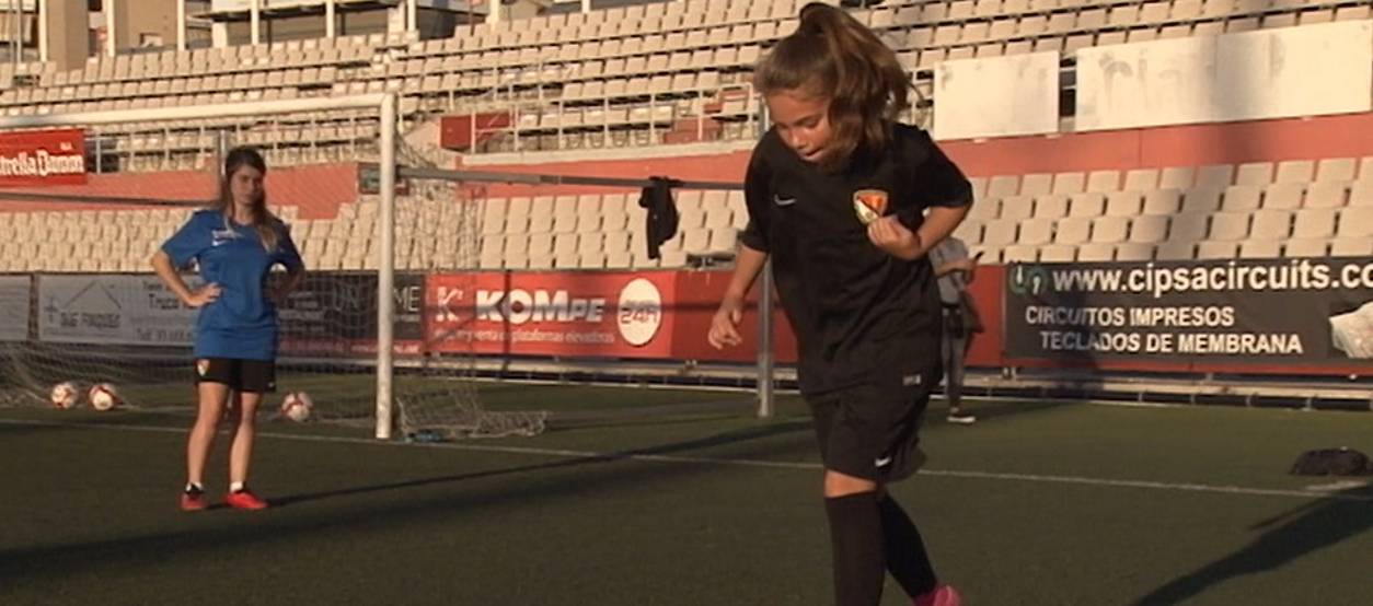 El Terrassa FC fa una ferma aposta pel futbol femení