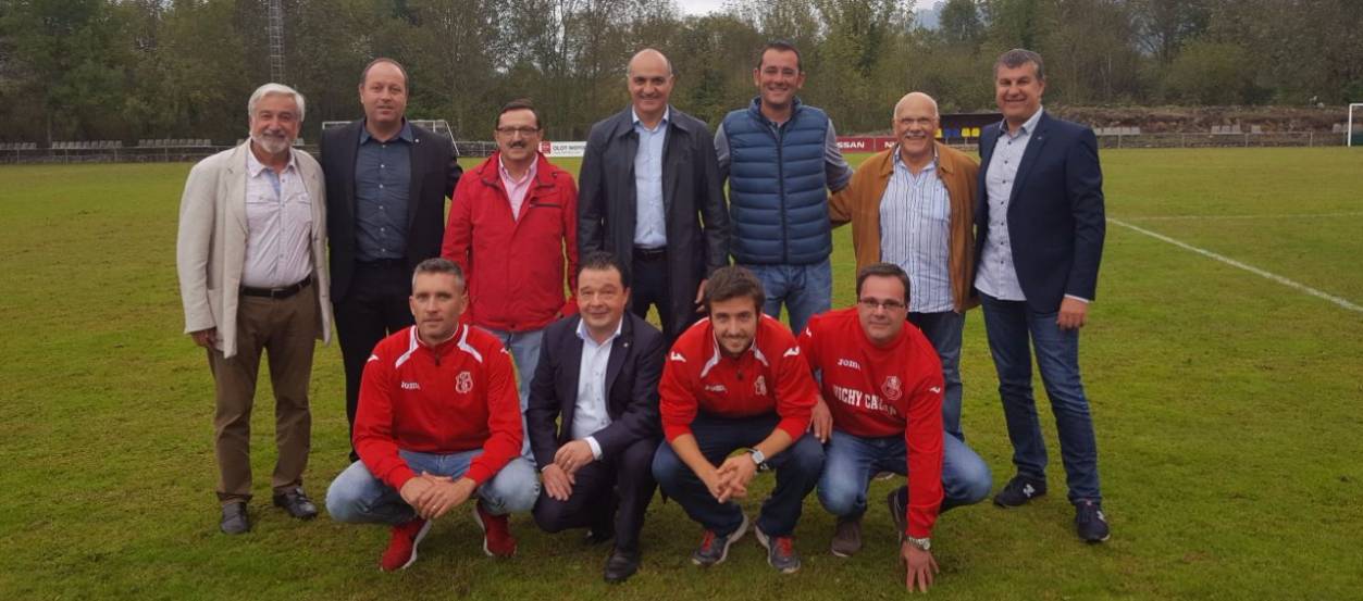 L'FCF visita el camp de l'Escola de Futbol Bosc de Tosca