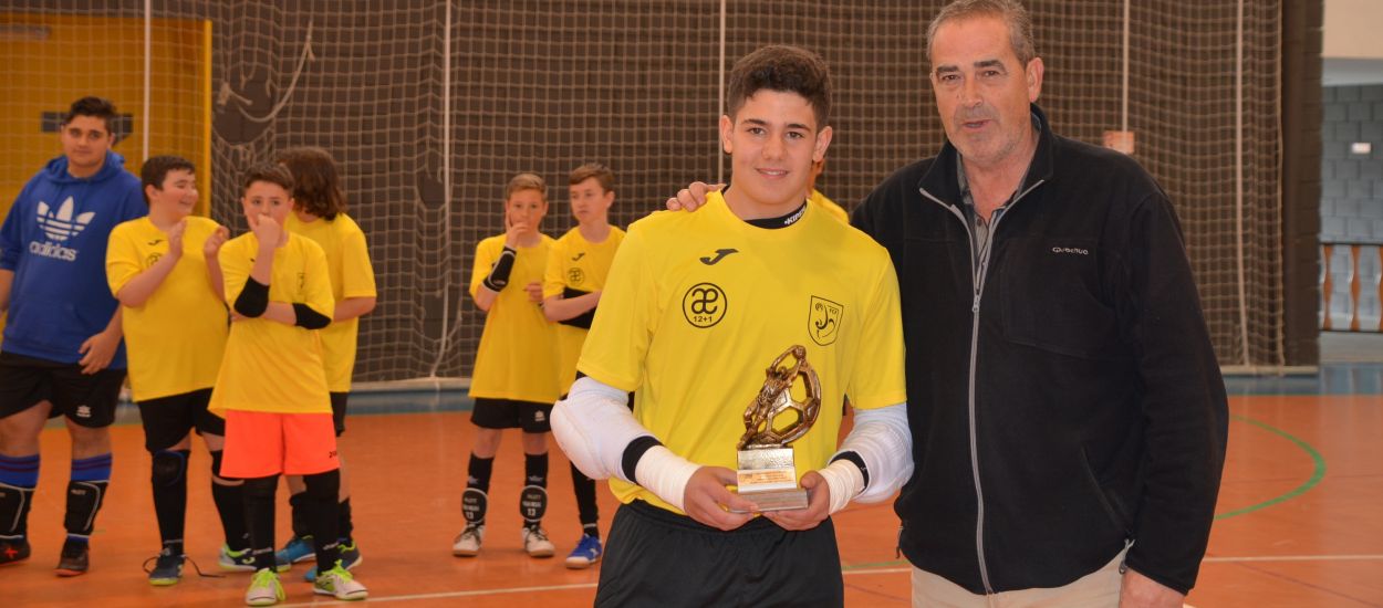 El porter madrileny cadet campió d’Espanya participa en el Desafiament de Porters de Futbol Sala