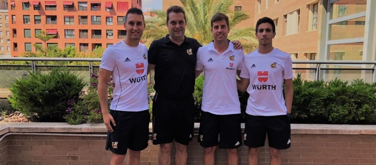 L'equip arbitral català de Segona Divisió inicia la temporada amb el seminari i el control físic