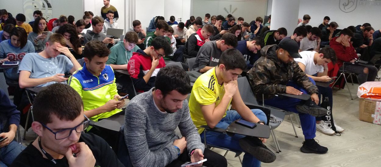 Primer examen arbitral online, simultani a tota Catalunya