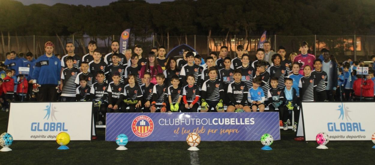 El CF Cubelles presenta oficialment els seus equips