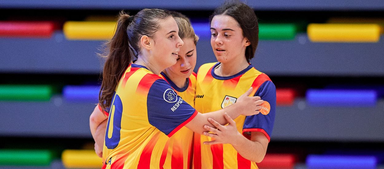 Victòria de la Selecció Catalana sub 16 femenina de futbol sala davant el CET 10 FS