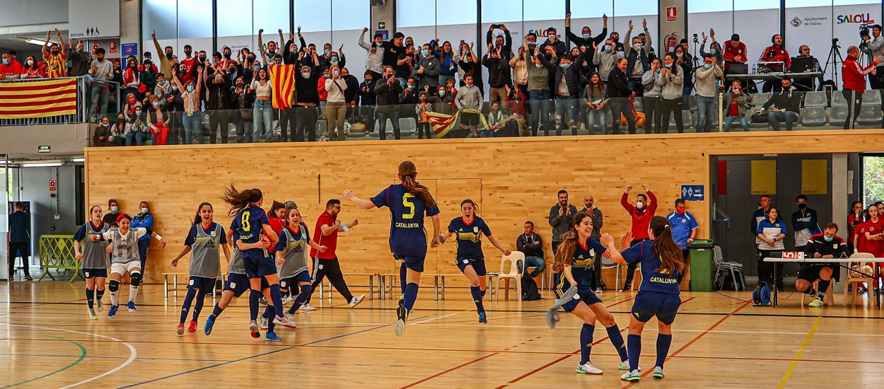 Un gol a 20 segons pel final de la pròrroga esclata l'euforia i classifica a Catalunya per la final