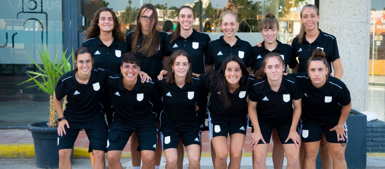 La Selecció Catalana Absoluta femenina de futbol platja ja està a Cadis