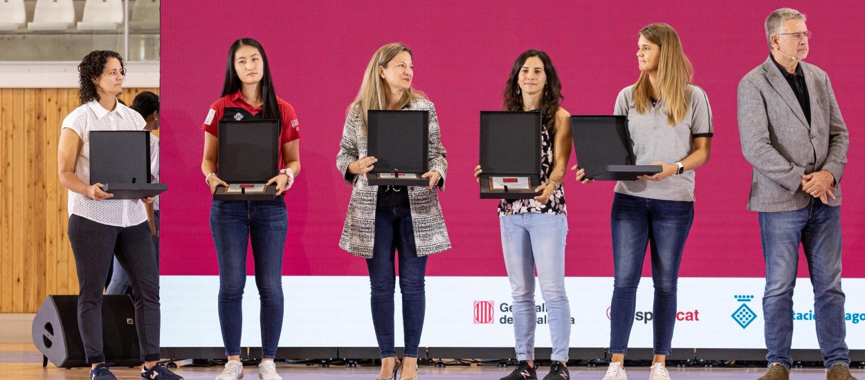 El futbol i futbol sala femení català, premiat a la jornada 'Entre totes, tot'