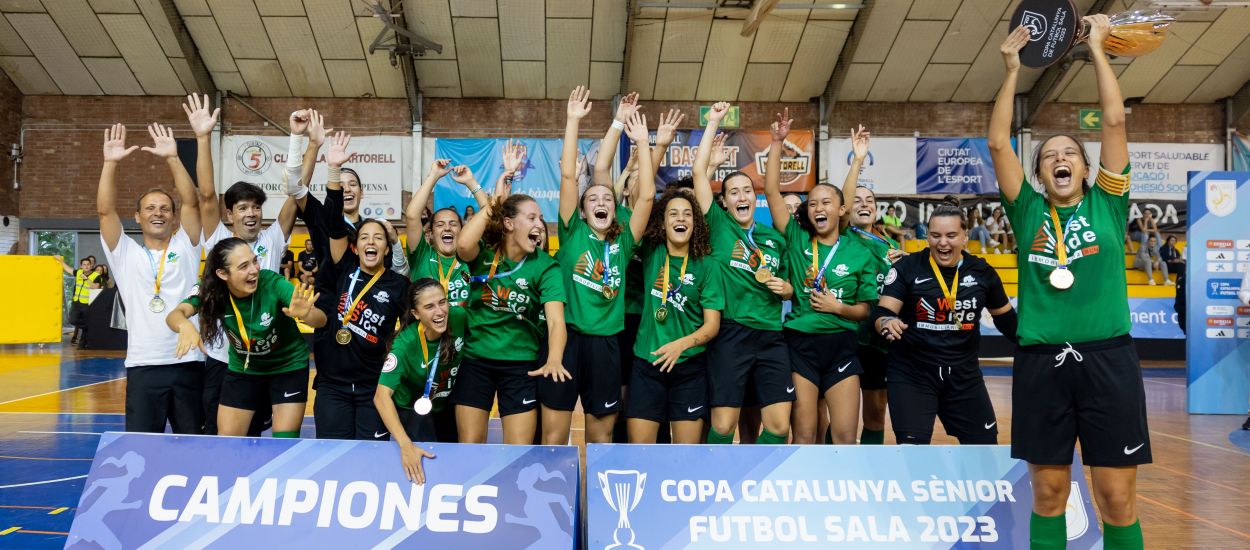 L'AE Les Corts UBAE fa història i guanya la primera Copa Catalunya Sènior femenina de futbol sala