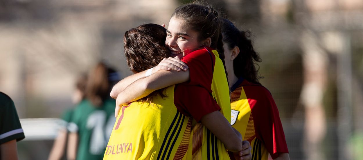 Nou futbolistes catalanes convocades amb la Selecció Espanyola sub17