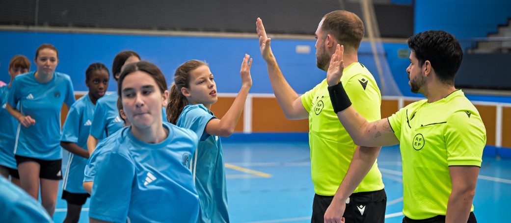 45 àrbitres de futbol sala s'incorporen al CTAFS