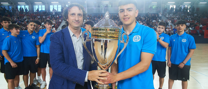 Industrias Santa Coloma aixeca el títol de campió de Lliga en categoria Juvenil Nacional