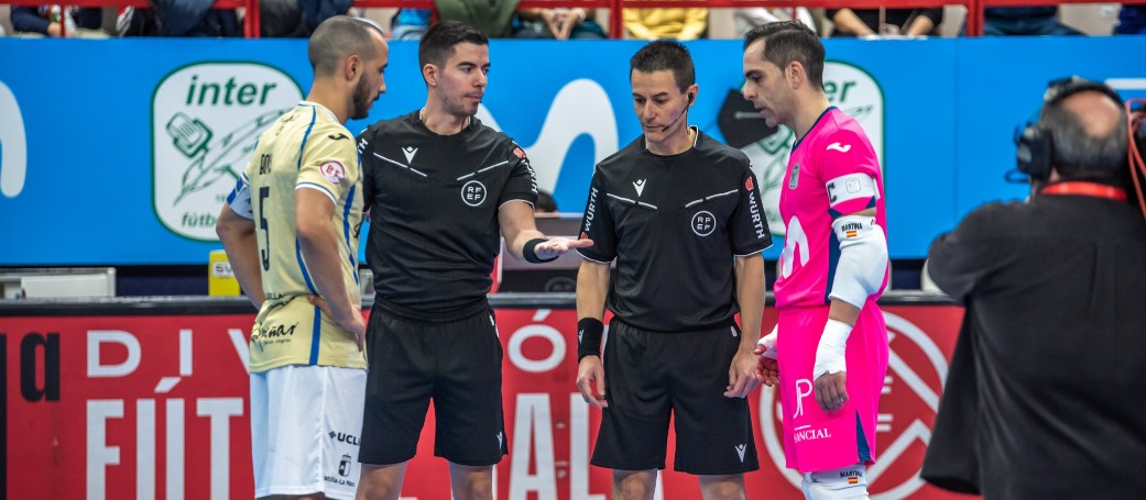 Els àrbitres catalans de Primera Divisió Nacional de Futbol Sala superen les segones proves físiques i tècniques de la temporada