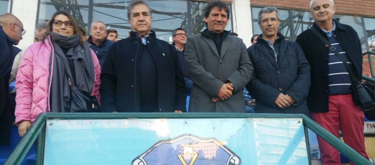 La FCF assisteix al derbi entre el Sant Andreu i l'Europa