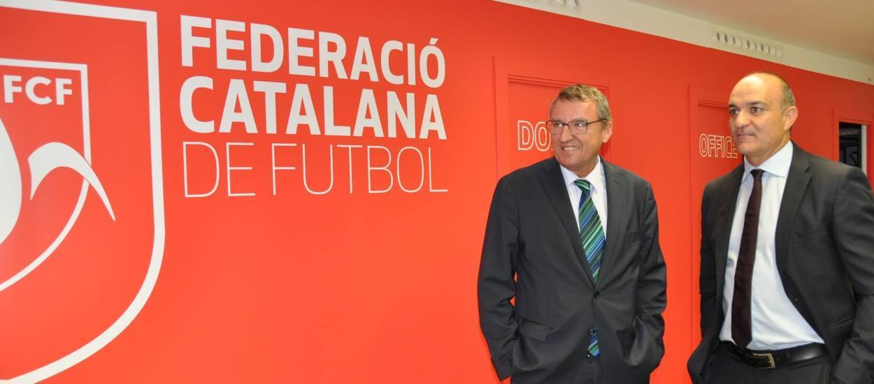 La FCF felicita a Santi Nolla pel seu 25è aniversari com a director de Mundo Deportivo