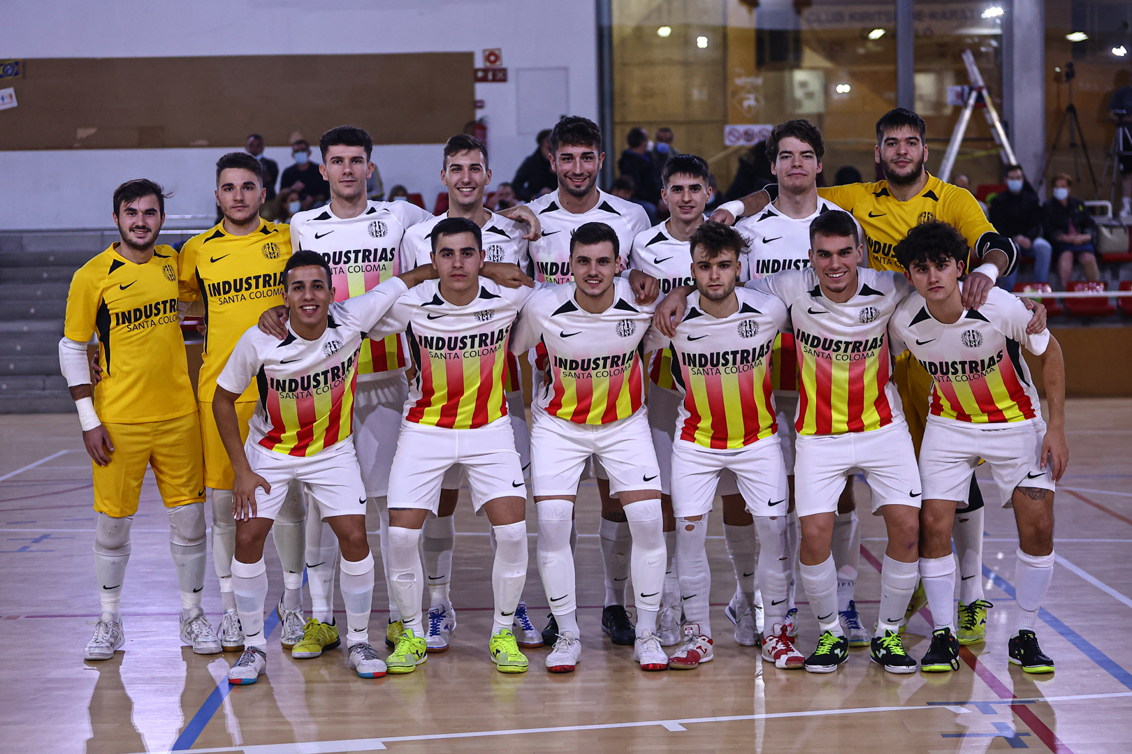 Iban Reyes i Marco Rodríguez, a la part dreta, en el partit amistós davant Catalunya sub 16