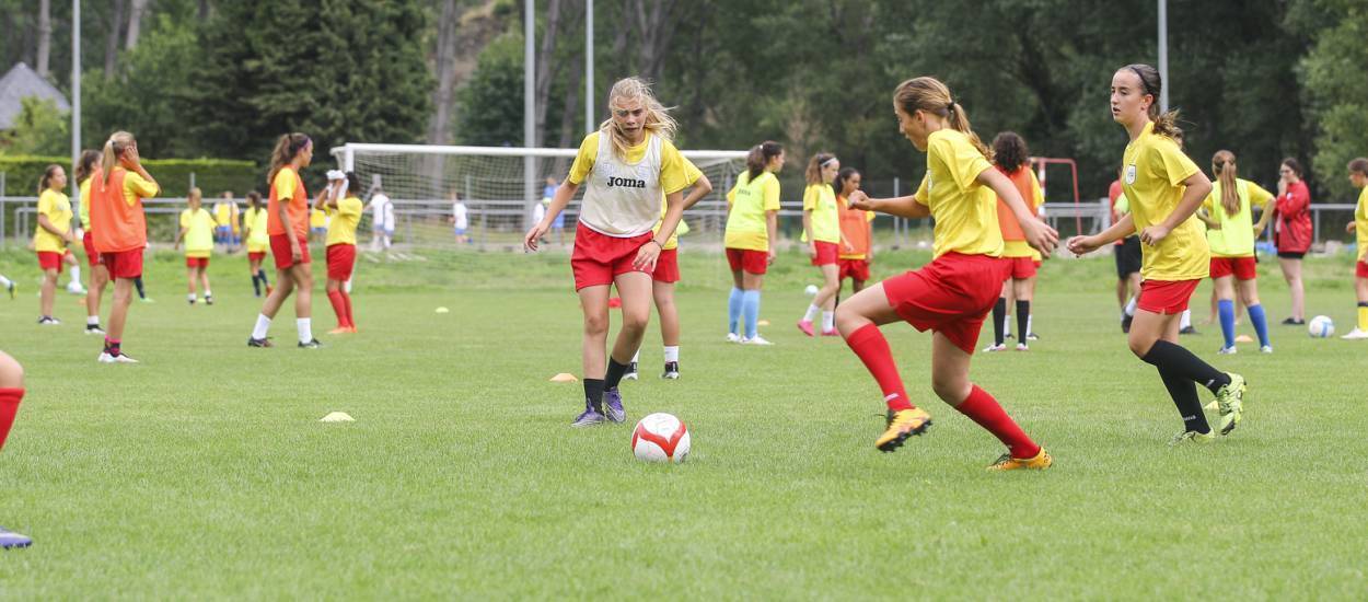 Últimes places pel segon torn del Campus de Futbol Femení de Rialp