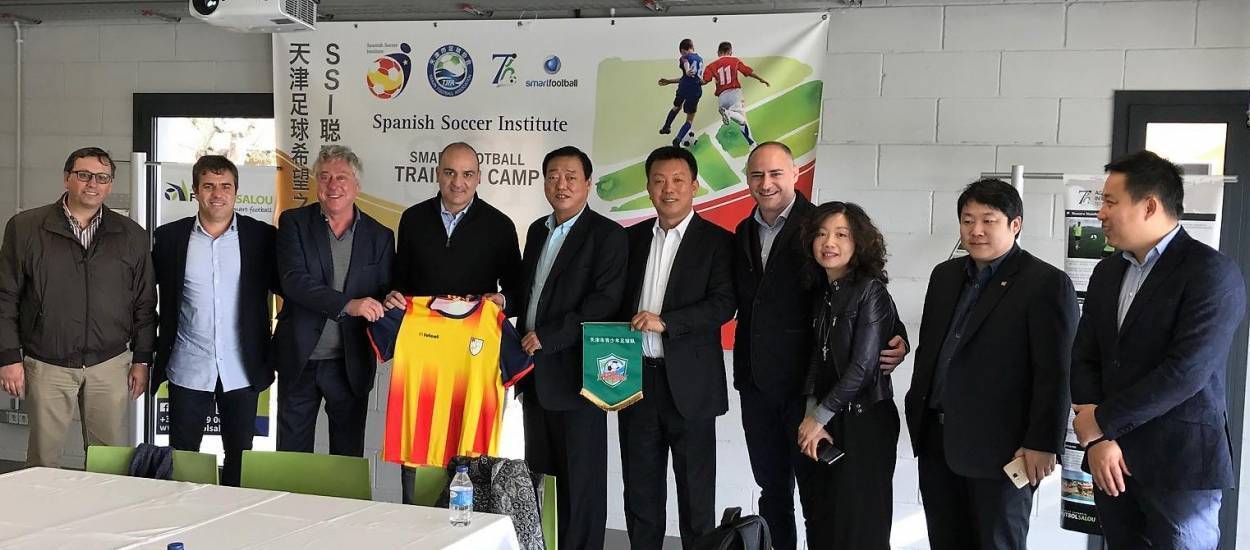 CE Futbol Salou acull un stage de futbol per promeses xineses